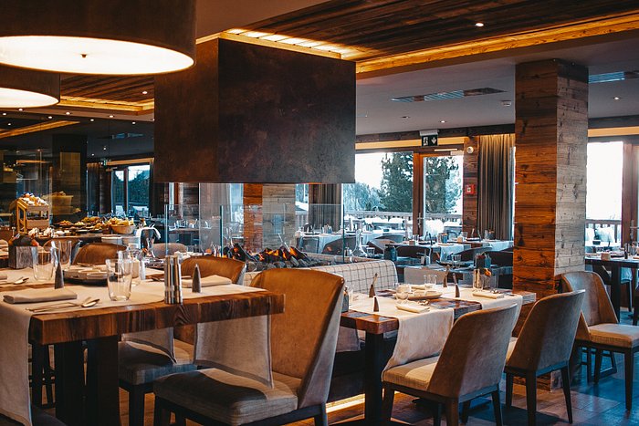 Restaurant interior at Chandolin Boutique Hotel